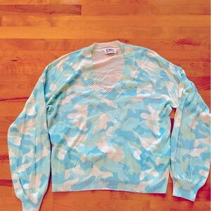 27 miles camo sweater size medium